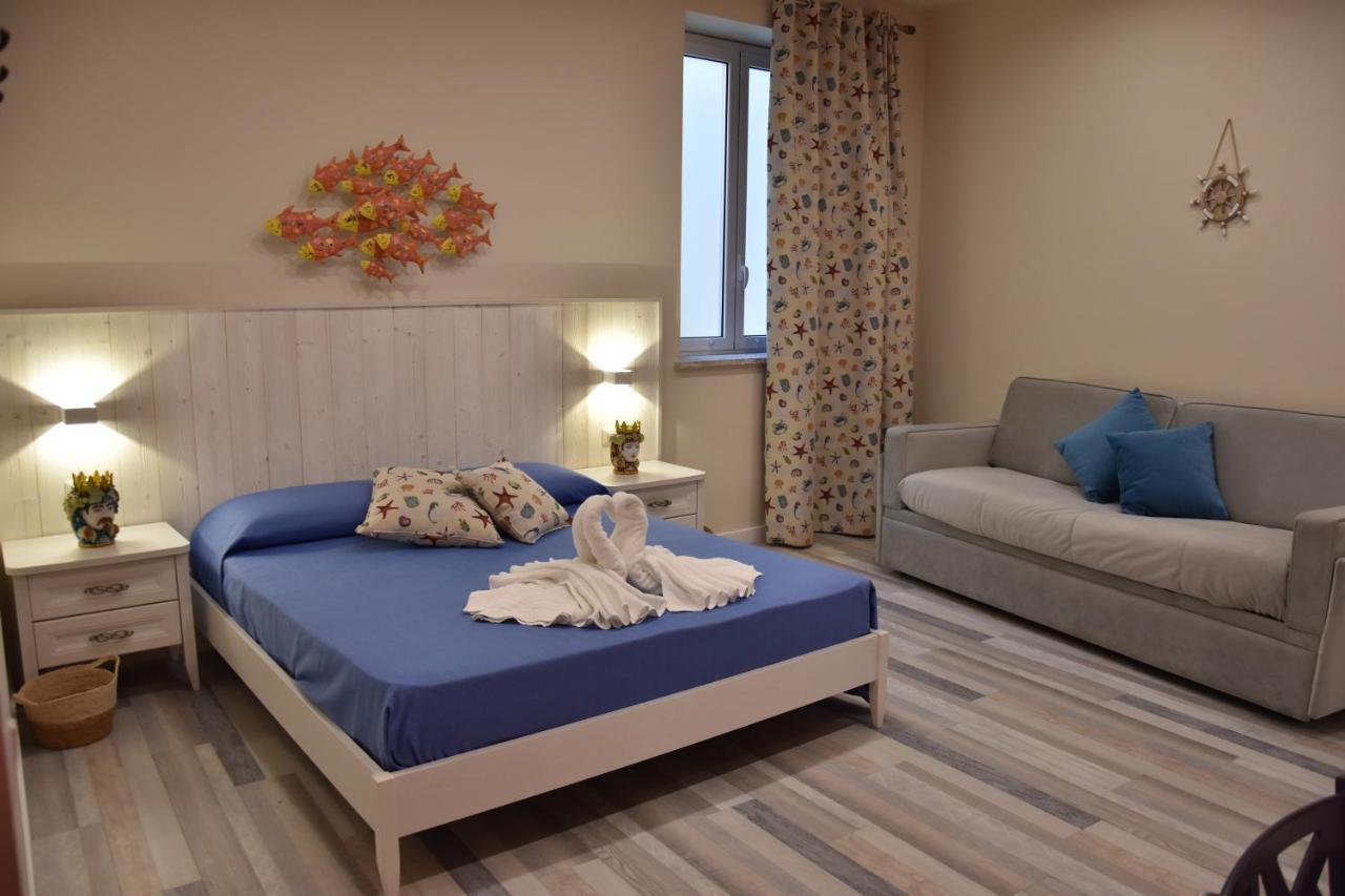B&B Marina Blu Giardini Naxos Esterno foto